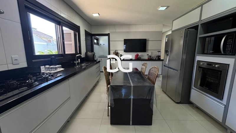 AMPLO SOBRADO JUNTO AO FORÚM DE TRAMANDAÍ: 15ª foto da galeria de imagens do imóvel