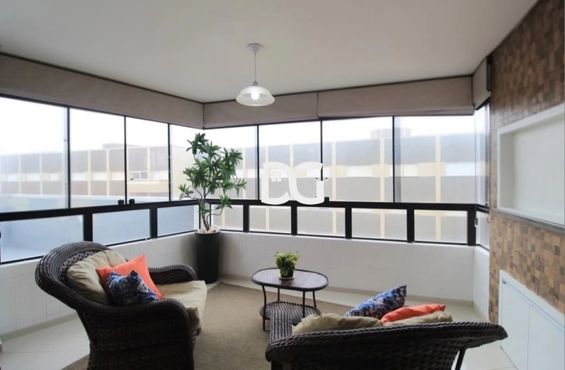 AMPLO APARTAMENTO A VENDA JUNTO AO MAR EM TRAMANDAÍ: 4ª foto da galeria de imagens do imóvel