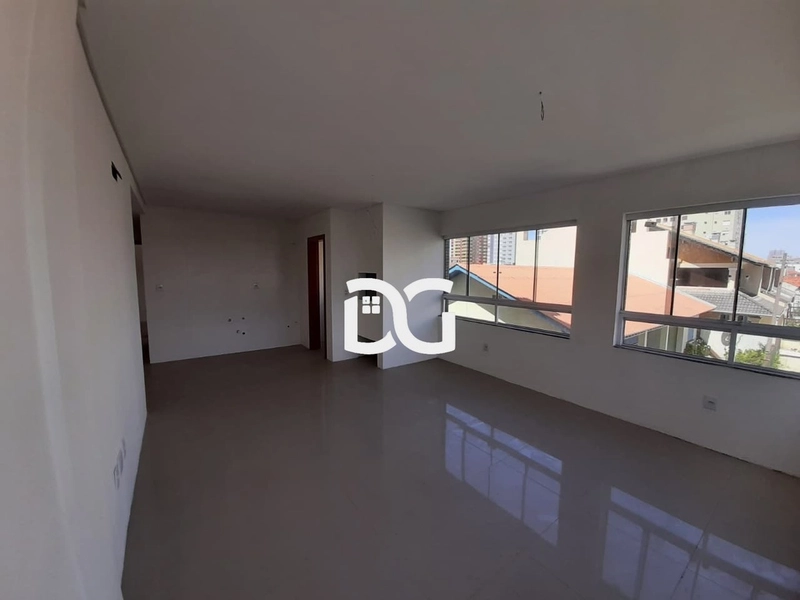 APARTAMENTO NUNCA HABITADO AO LADO DA AVENIDA DA IGREJA: 3ª foto da galeria de imagens do imóvel