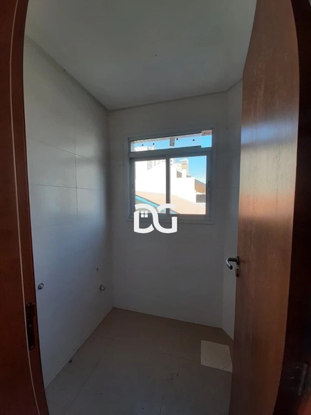 APARTAMENTO NUNCA HABITADO AO LADO DA AVENIDA DA IGREJA: 9ª foto da galeria de imagens do imóvel