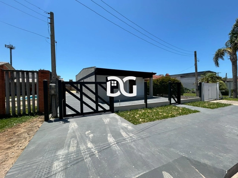 CASA A VENDA NO CENTRO DE IMBÉ: 2ª foto da galeria de imagens do imóvel