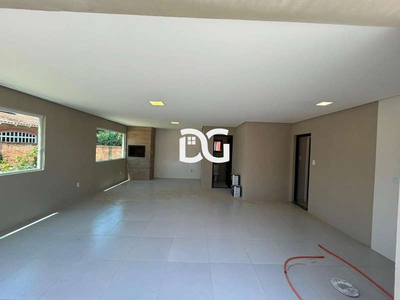 CASA A VENDA NO CENTRO DE IMBÉ: 3ª foto da galeria de imagens do imóvel