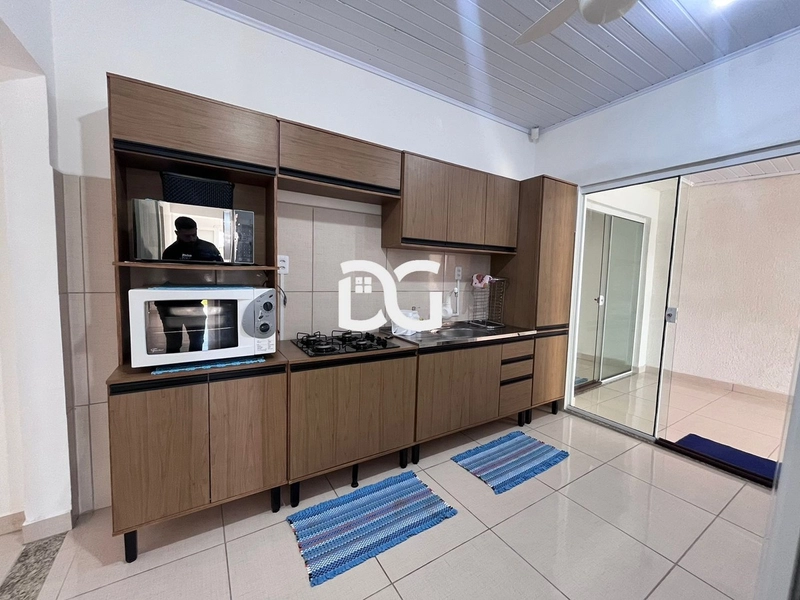 CASA PROXIMA DO MAR E DA AVENIDA A PLATAFORMA EM TRAMANDAÍ: 5ª foto da galeria de imagens do imóvel