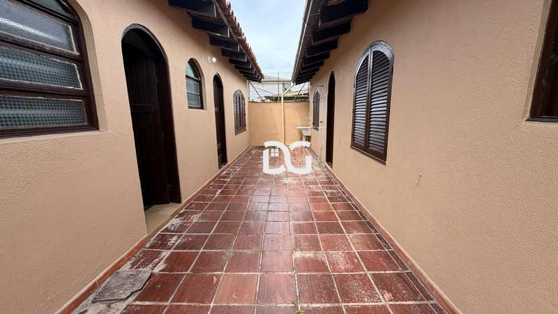 Sobrado amplo ideal para famílias grandes ou para quem busca espaço: 11ª foto da galeria de imagens do imóvel