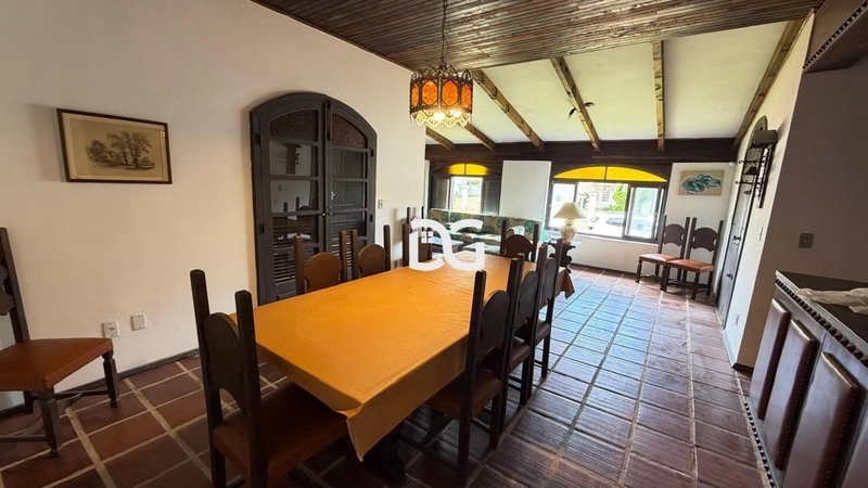 Sobrado amplo ideal para famílias grandes ou para quem busca espaço: 6ª foto da galeria de imagens do imóvel