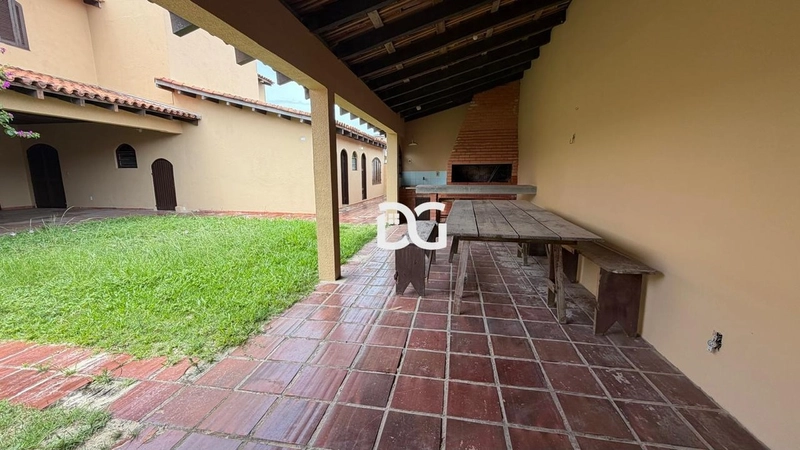 Sobrado amplo ideal para famílias grandes ou para quem busca espaço: 29ª foto da galeria de imagens do imóvel