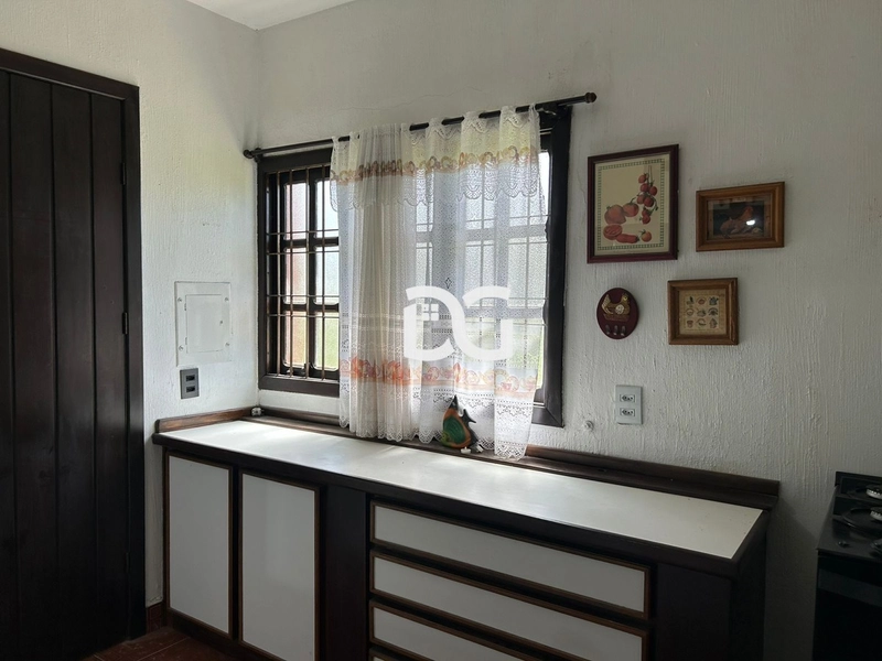 Casa aconchegante, composta por 3 dormitórios, sendo 1 suíte: 6ª foto da galeria de imagens do imóvel