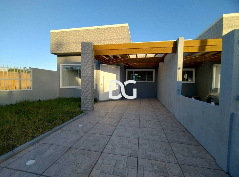 Casa aconchegante e funcional, ideal para quem busca conforto e espaço: 2ª foto da galeria de imagens do imóvel