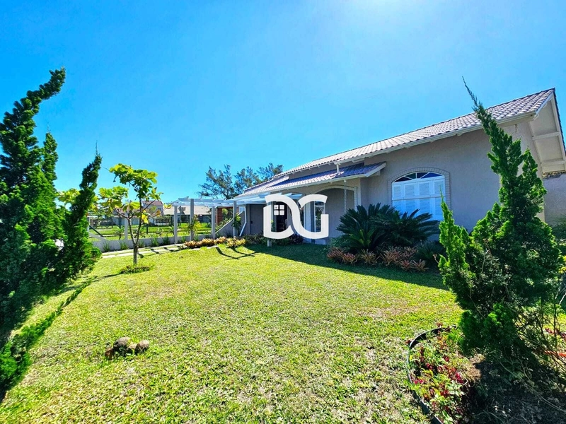 Casa aconchegante e funcional, composta por 3 dormitórios: 1ª foto da galeria de imagens do imóvel