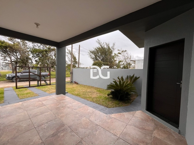 Casa aconchegante e funcional, composta por 2 dorm. sendo 1 suíte: 3ª foto da galeria de imagens do imóvel