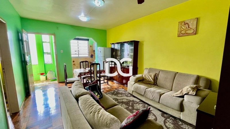 Apartamento com excelente localização, de frente para o mar