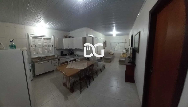 CASA A VENDA NO CENTRO DE TRAMANDAÍ: 6ª foto da galeria de imagens do imóvel