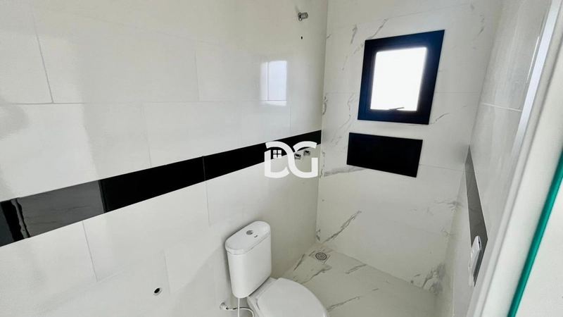 Casa em excelente localização para venda em Tramandaí-RS: 8ª foto da galeria de imagens do imóvel