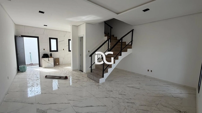 Casa em excelente localização para venda em Tramandaí-RS: 3ª foto da galeria de imagens do imóvel