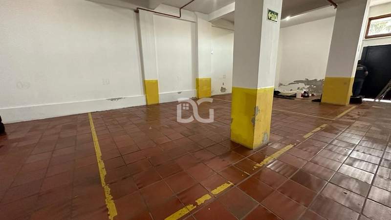 Belo apartamento de frente com ampla sacada e vista panorâmica: 25ª foto da galeria de imagens do imóvel