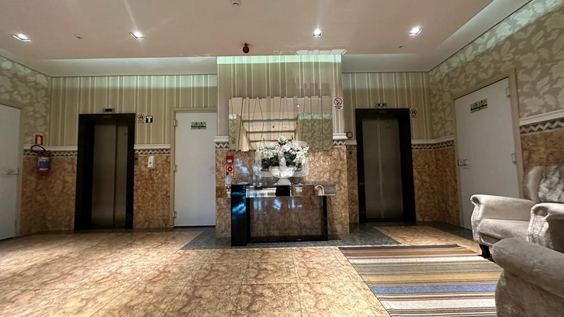 Belo apartamento de frente com ampla sacada e vista panorâmica: 3ª foto da galeria de imagens do imóvel