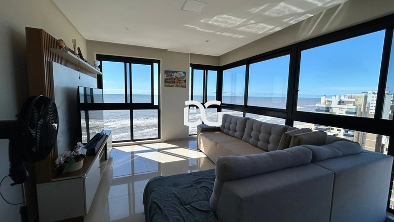 Apartamento sofisticado e confortável com vista para o mar: 3ª foto da galeria de imagens do imóvel