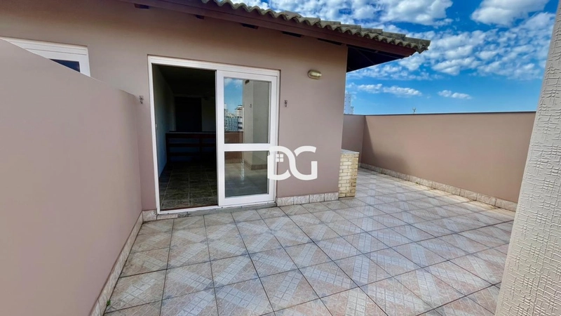 Cobertura duplex ampla e bem distribuída com terraço: 12ª foto da galeria de imagens do imóvel