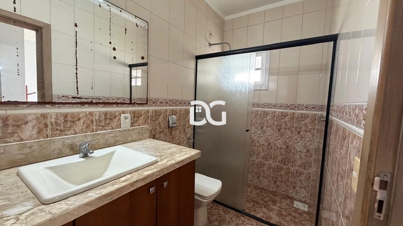 Sobrado amplo e funcional, ideal para quem busca conforto e espaço.: 24ª foto da galeria de imagens do imóvel