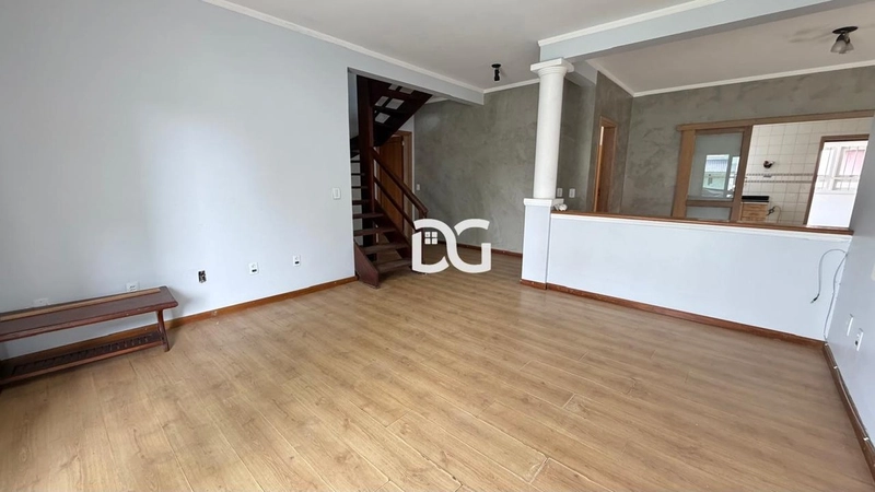 Sobrado amplo e funcional, ideal para quem busca conforto e espaço.: 22ª foto da galeria de imagens do imóvel