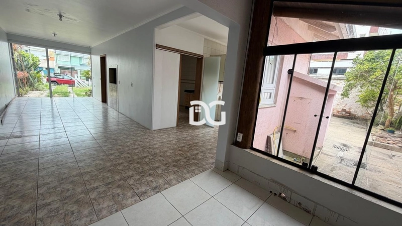 Sobrado amplo e funcional, ideal para quem busca conforto e espaço.: 5ª foto da galeria de imagens do imóvel