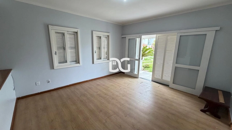 Sobrado amplo e funcional, ideal para quem busca conforto e espaço.: 8ª foto da galeria de imagens do imóvel