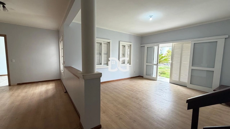 Sobrado amplo e funcional, ideal para quem busca conforto e espaço.: 7ª foto da galeria de imagens do imóvel