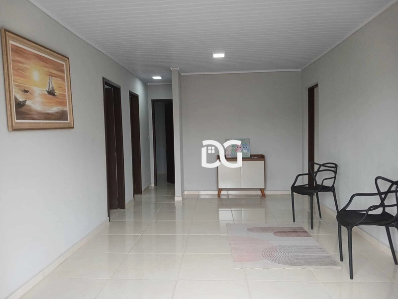 CASA SEMI MOBILIADA NO CENTRO DE IMBÉ: 4ª foto da galeria de imagens do imóvel