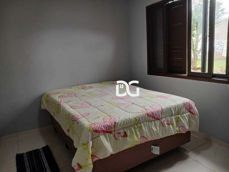 CASA SEMI MOBILIADA NO CENTRO DE IMBÉ: 9ª foto da galeria de imagens do imóvel