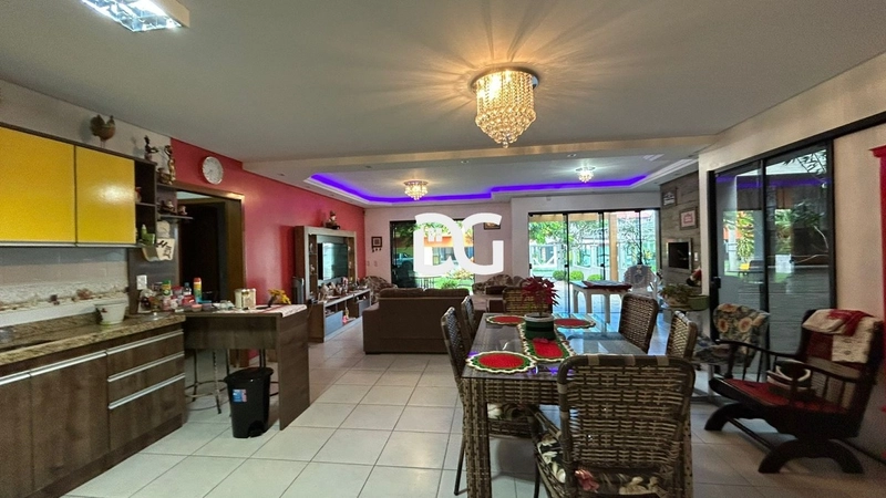 CASA MOBILIADA NO CENTRO DE TRAMANDAÍ: 15ª foto da galeria de imagens do imóvel