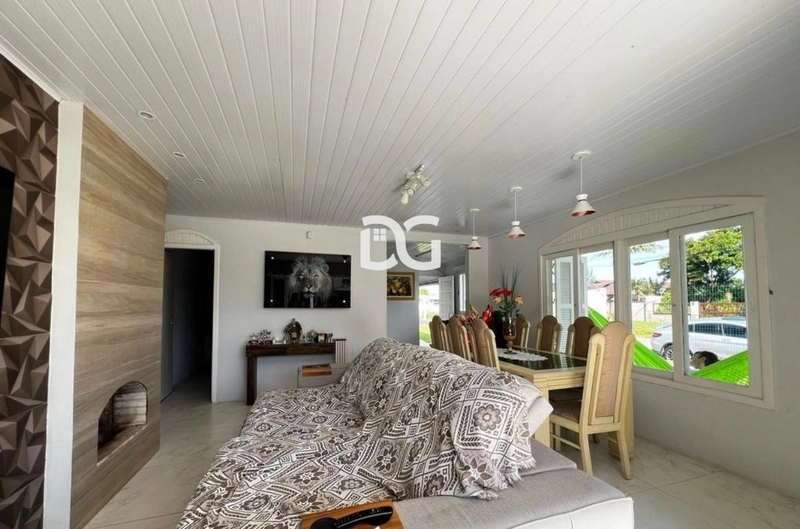 Casa espaçosa e funcional, composta por 5 dormitórios, sendo 2 suítes: 9ª foto da galeria de imagens do imóvel