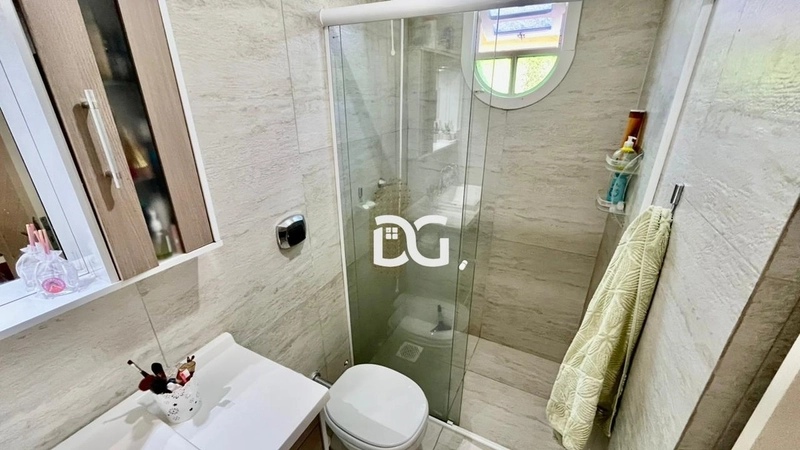 Casa em laje, espaçosa e bem distribuída, composta por 4 dormitórios: 15ª foto da galeria de imagens do imóvel