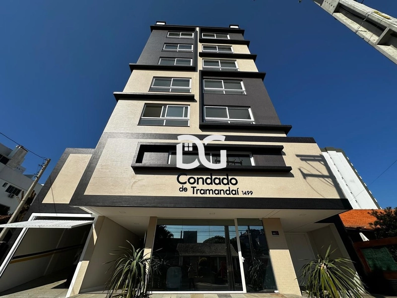 Apartamento novo ao lado da Avenida da Igreja
