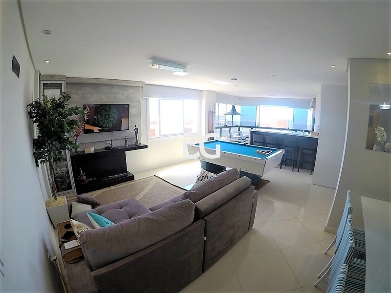 AMPLO APARTAMENTO A VENDA JUNTO AO MAR EM TRAMANDAÍ: 3ª foto da galeria de imagens do imóvel