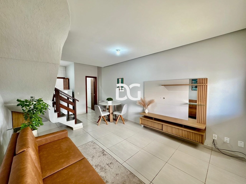 Sobrado no centro de Tramandaí: 3ª foto da galeria de imagens do imóvel