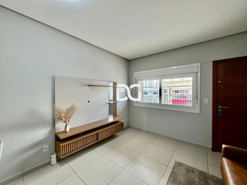 Sobrado no centro de Tramandaí: 2ª foto da galeria de imagens do imóvel