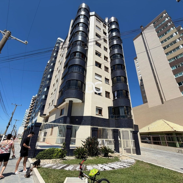 Apartamento com vista para o mar: 1ª foto da galeria de imagens do imóvel