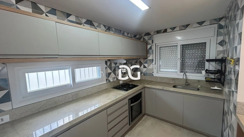 Casa nova, moderna e aconchegante, composta por 4 suítes amplas: 9ª foto da galeria de imagens do imóvel