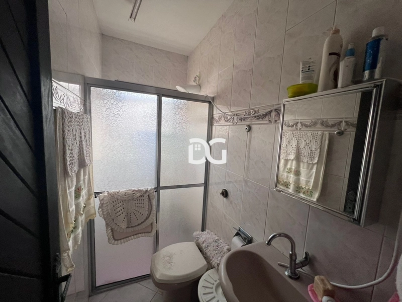 Casa com 2 dorm. e abrigo para 3 carros: 12ª foto da galeria de imagens do imóvel