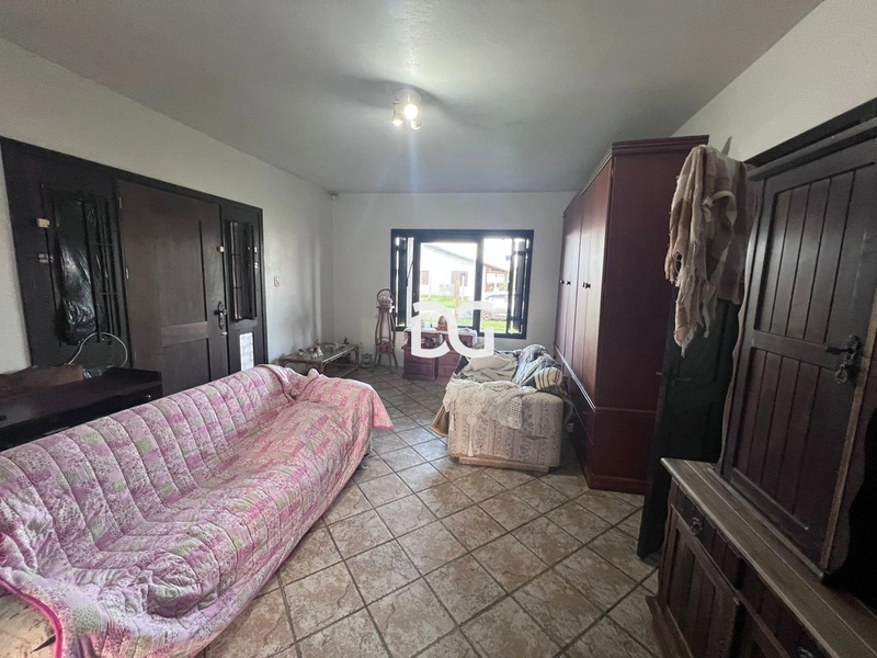 Casa com 2 dorm. e abrigo para 3 carros: 6ª foto da galeria de imagens do imóvel