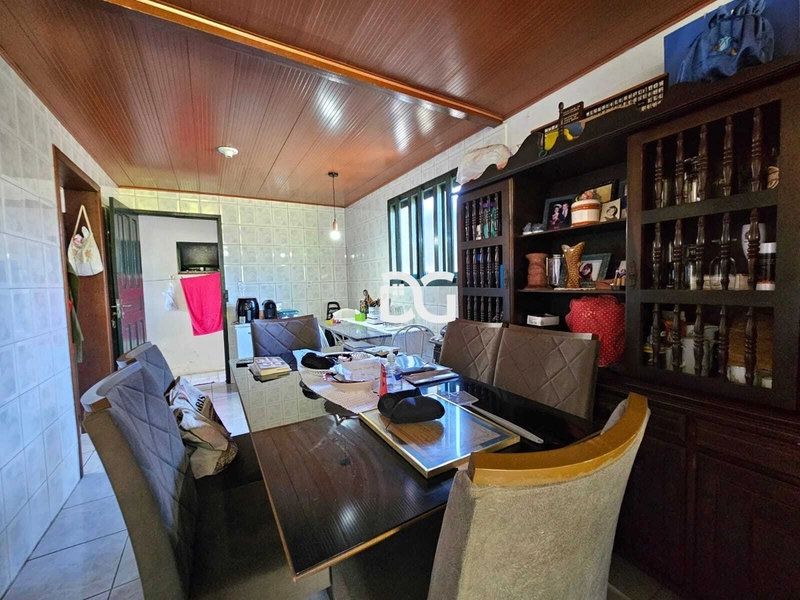 Casa de 3 dormitórios: 3ª foto da galeria de imagens do imóvel