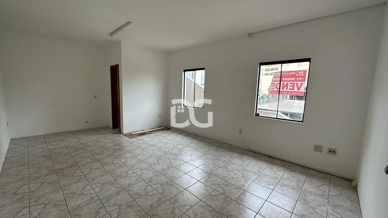 : 2ª foto da galeria de imagens do imóvel