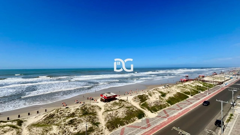 Apartamento com sacada com vista para o mar: 8ª foto da galeria de imagens do imóvel