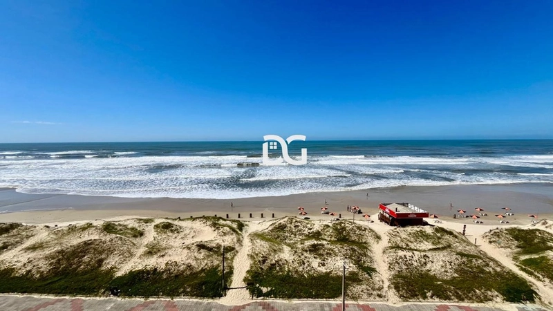 Apartamento com sacada com vista para o mar: 9ª foto da galeria de imagens do imóvel