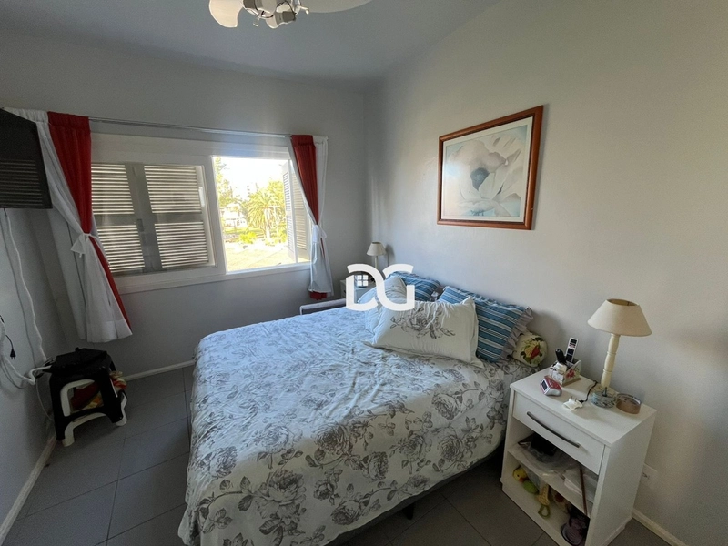 Apartamento com 1 dormitório com sacada: 8ª foto da galeria de imagens do imóvel