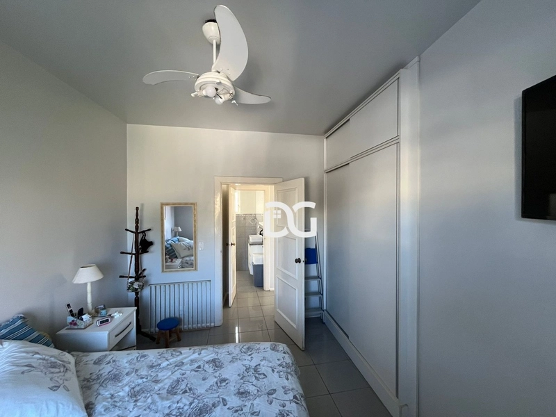 Apartamento com 1 dormitório com sacada: 9ª foto da galeria de imagens do imóvel