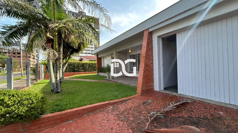 Casa aconchegante composta por 3 dormitórios: 1ª foto da galeria de imagens do imóvel