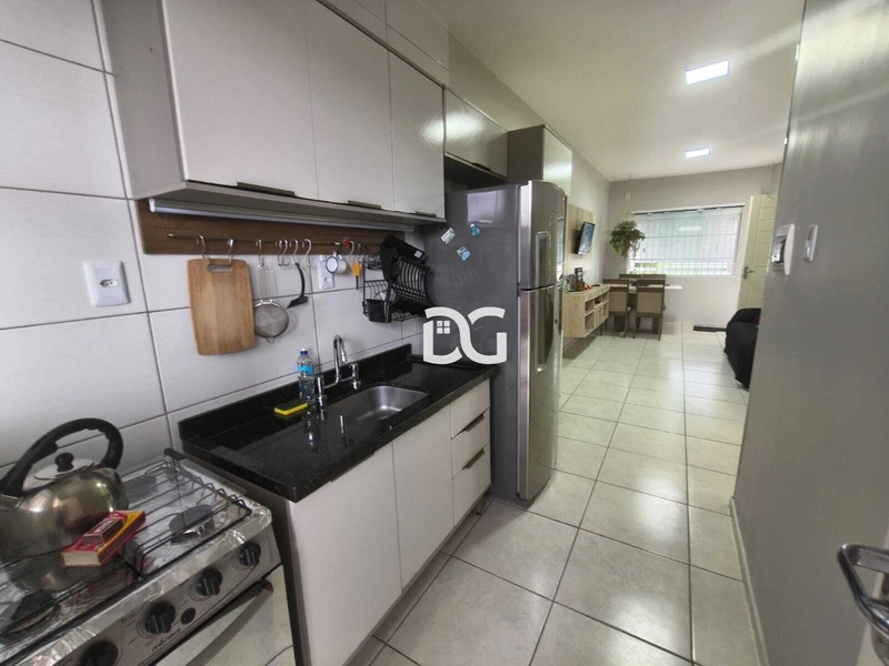 Casa geminada aconchegante, composta por 2 dormitórios: 3ª foto da galeria de imagens do imóvel