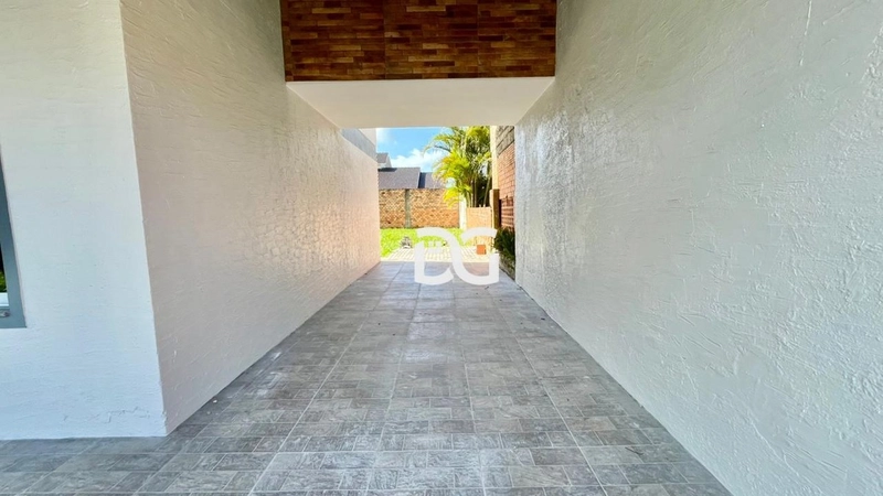 Sobrado espaçoso e bem distribuído, composto por 04 dormitórios: 4ª foto da galeria de imagens do imóvel