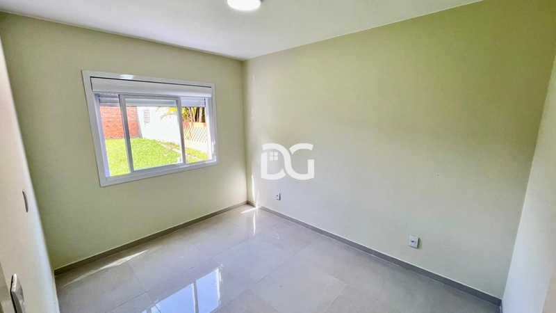 Sobrado espaçoso e bem distribuído, composto por 04 dormitórios: 9ª foto da galeria de imagens do imóvel